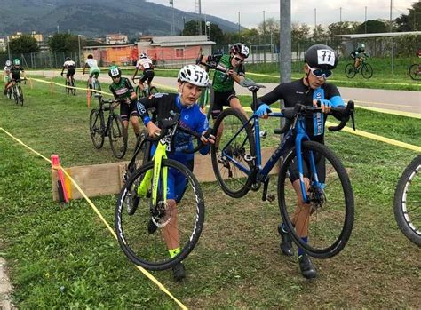 Ciclocross A Pontedera La Sesta E Ultima Prova Del Giro D Italia