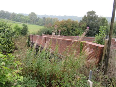 Footbridge Near Marden Park Farm David Anstiss Cc By Sa