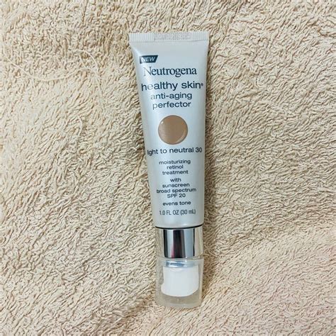 Neutrogena Healthy Skin Anti Aging Perfector Tinted Facial Moisturizer And Retinol Treatment