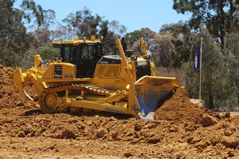 Komatsu Innovative “Intelligent” Dozer Range