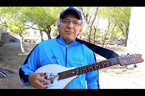 Video Manolo Herrera Y La Sachas Guitarras Engalanan El Festival