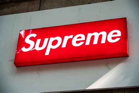 #TSRFoodies: Supreme Oreos Are Reselling On eBay For Thousands Of Dollars