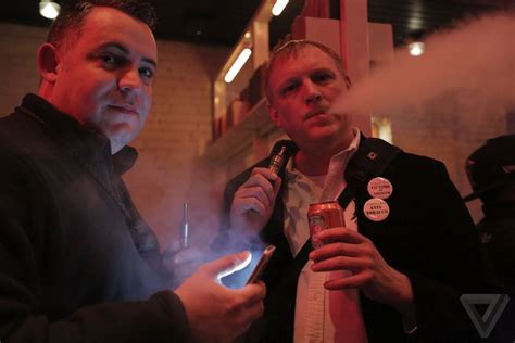 Thank You For Vaping New Yorkers Protest The New E Cig Ban At Museum Of Sex The Verge