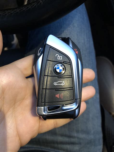 Ключи с дисплеем от BMW, плюс бонус. — DRIVE2