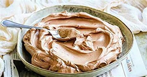 Crème au beurre meringue suisse au chocolat de Il était une fois la