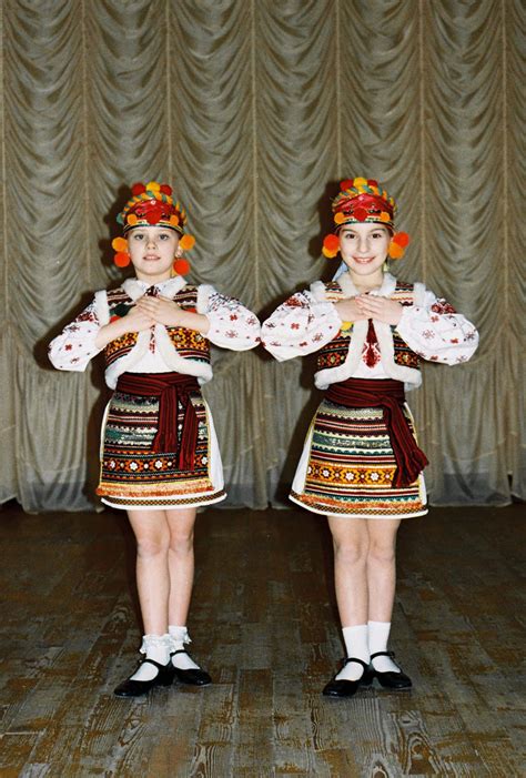 Ukrainian Traditional Dance Clothing Vogue