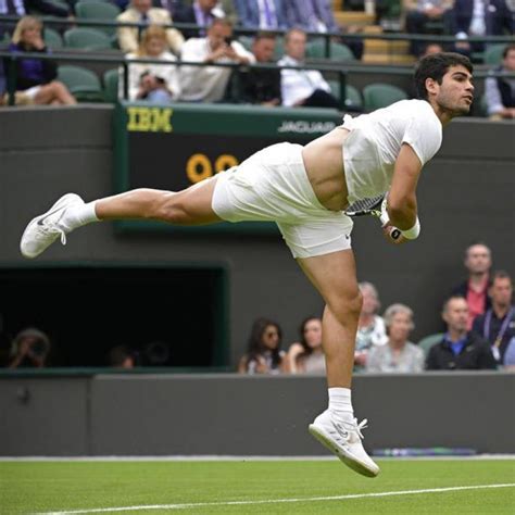 Alcaraz Au Galop Pour Son Entr E En Lice Wimbledon