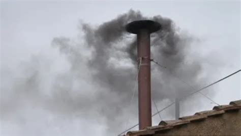 prima fumata nera dal conclave nessun papa eletto