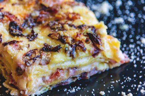 Lasagne Al Radicchio Ricche Di Formaggio E Cremose Buttalapasta