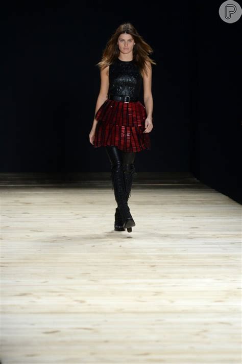 Foto Isabelli Fontana Desfila No SPFW Para A Grife Tufi Duek Purepeople