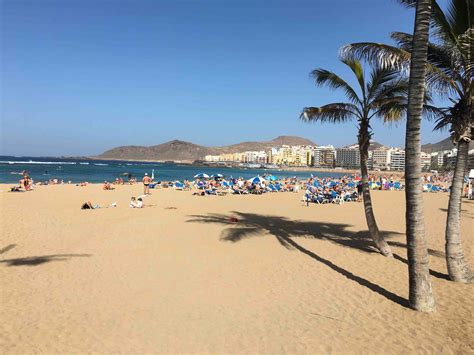 Playa Las Canteras En Gran Canaria Expedia