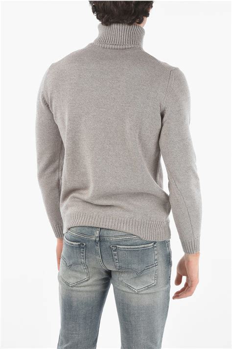 Altea Merino Wool Turtle Neck Sweater Men Glamood Outlet