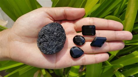 Obsidian From Ratanakiri Cambodia Gemological Institute Of Cambodia Gemic Laboratory Co Ltd