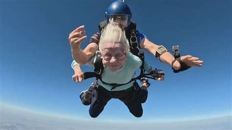 Year Old Woman Shatters World Record For Oldest Skydiver Youtube