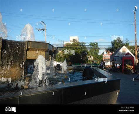 08909 Francisco Balagtas Monument Liwasang Balagtas Fountain Pandacan ...