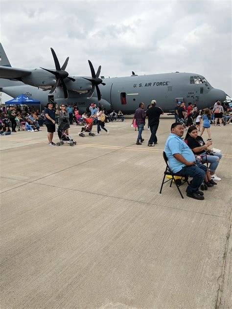 Laredo Airport Hosts Wbcas Stars And Stripes Air Show Spectacular