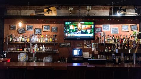 A Look Inside Foggy Mountain Brew Pub