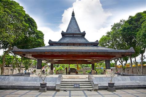 Hanya Makam Bung Karno Inilah Wisata Di Blitar Yang Tak Kalah Keren