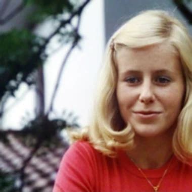 Voyeur Am Fkk Strand Beobachtet Heimlich Eine Milf Xhamster