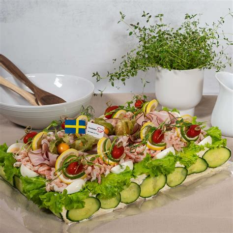 Smörgåstårta skinka räkor Catering ICA Maxi Kalmar