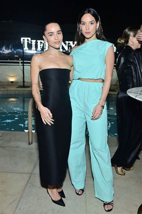 Zoe Kravitz Witth Naked Shoulders At Tiffany Co Event 7 Photos