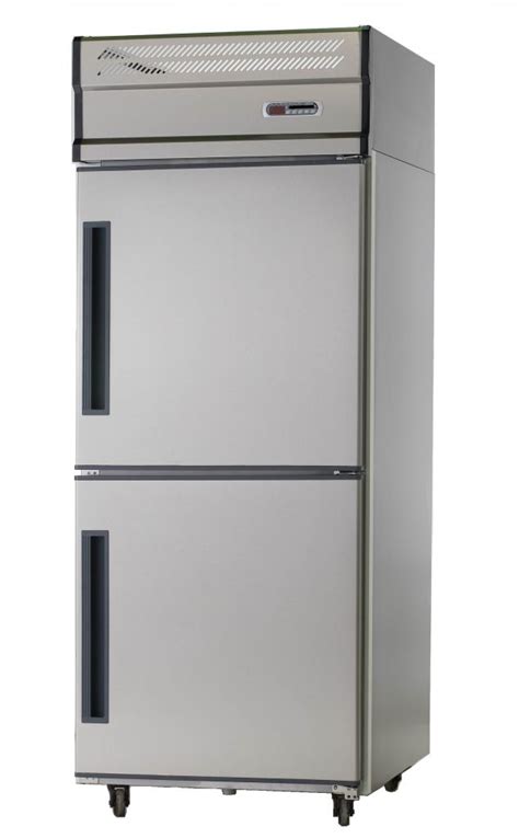 Upright Chiller 2 Doors Mok Lee Bakery