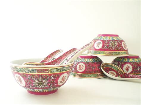 Vintage Chinese Rice Bowls Red Oriental Soup Bowl 28 00 Via Etsy Chinese Rice Bowls Rice