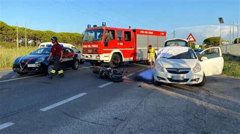 Incidente Stradale A Cesenatico Violento Impatto Auto Moto Muore