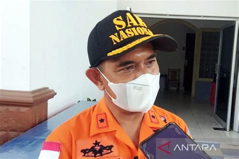 Tim Sar Cari Anggota Brimob Hanyut Di Sungai Salubanga Antara News