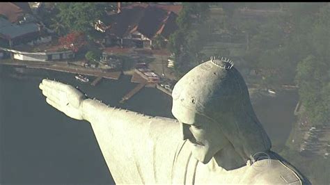 Obras para recuperar mão do Cristo Redentor deve começar na terça feira