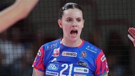 Pallavolo A Femminile Novara A Pinerolo Cerca Lottavo Sigillo Con