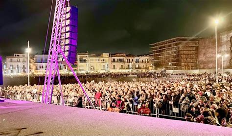 Pozzuoli La Magia Del Natale Si Arricchisce Di Altri Spettacoli Gli