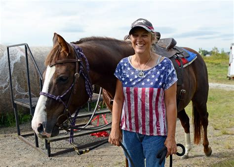 Iowa non-profit Thunder Rode puts Vets on horseback for first time - VA