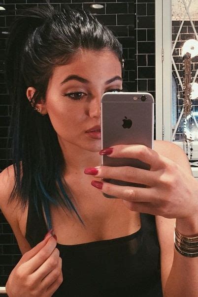 The 200 Best Celebrity Selfies Kylie Jenner Selfies Kylie Jenner