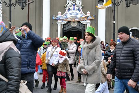 Iii Kr Lewski Orszak Przeszed Ulicami Mikstatu