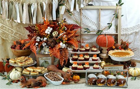 Thanksgiving Decorations 2021:10 Chic and Easy Thanksgiving Decor Ideas - Decorilla Online ...