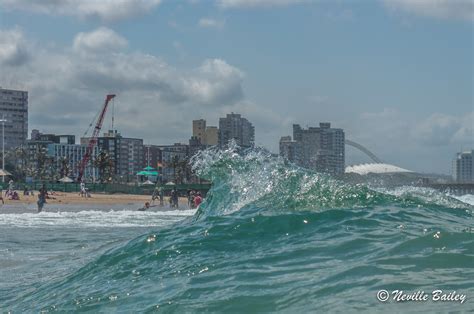 Photo Surfing at North Beach, Durban - PentaxForums.com