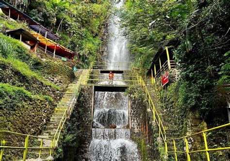 Keindahan Air Terjun Tirtosari Sarangan Magetan