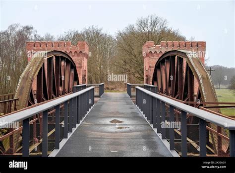 Historisches Material Hi Res Stock Photography And Images Alamy