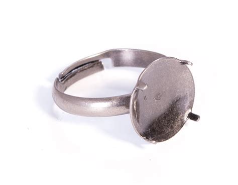 Anillo Metalico Y Ajustable Con Base Garra Diam Mm Plateado