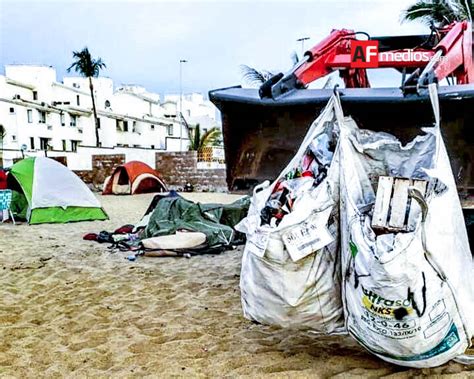 22 toneladas de basura en playas de Manzanillo tras fin de año