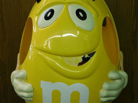 M&M Character Collectible Yellow Peanut Store Display 41" on Wheels 20 ...