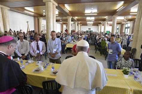 Pranzo alla Missione di Speranza e Carità Fra Biagio Conte