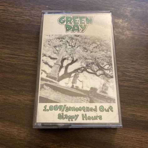 Green Day 1039 Smoothed Out Slappy Hours Cassette Lookout Without