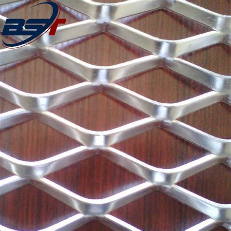 Stainless Steel Wire Mesh Perforated Expanded Metal Sheet China