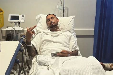 Nick Kyrgios Undergoes Knee Surgery And Shows Middle Finger