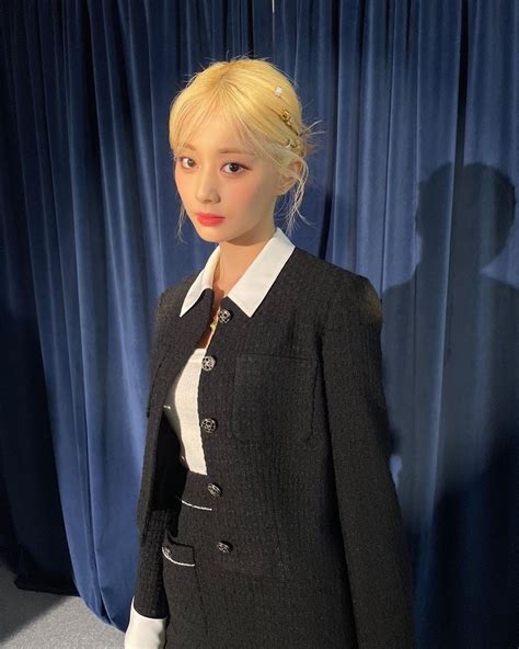 20 Photos Of TWICE S Tzuyu With Blonde Hair That Are Guaranteed To Make Your Jaw Drop Koreaboo