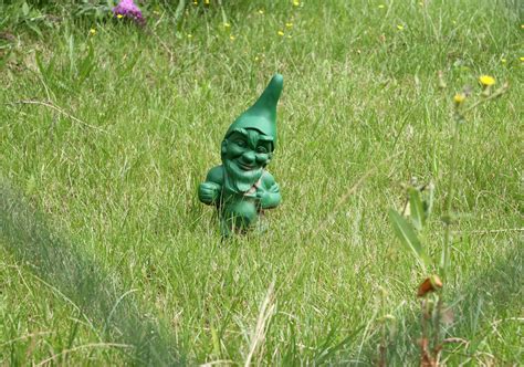 Garden gnomes: Cultural story behind lawn ornament figurines | Daily Sabah