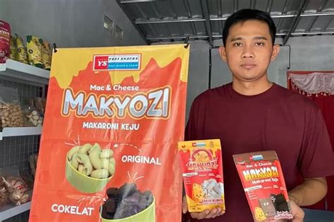 Kisah UMKM Purbalingga Makaroni Keju Mak Yozi Omzet Tembus Rp1 Juta