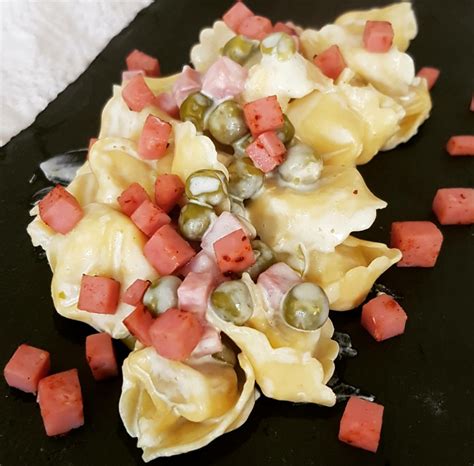 Tortellini Panna Prosciutto E Piselli Pasticciando Con Ilenia